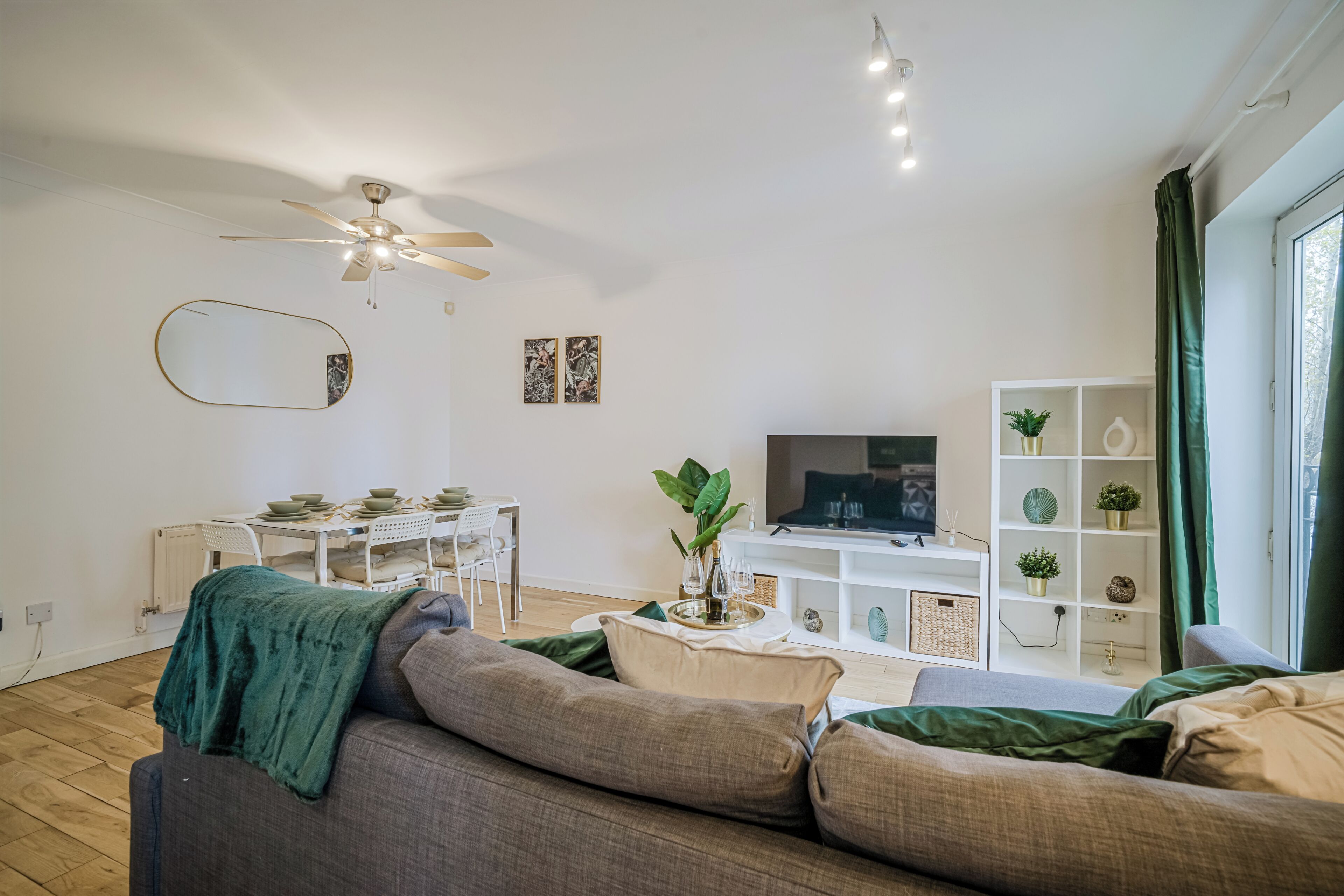 Apartment, Private Bathroom, Canal View | Living area