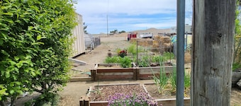 Serene two bedroom mobile home with AC in Murphy, ID.
Outdoor recreation galore!
