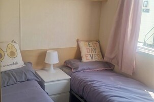 3 habitaciones, tabla de planchar con plancha y wifi gratis 