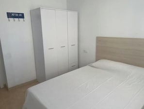 2 bedrooms, WiFi - First line near the center (Peñíscola)