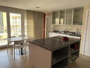 Private kitchen - First line vip apartment (Peníscola)