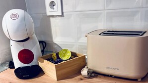 Kaffee und/oder Kaffeemaschine