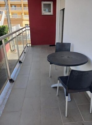Outdoor dining - Vrbo Property (Castellón)