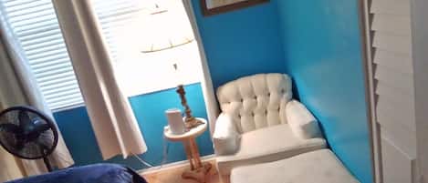 1 bedroom, iron/ironing board, bed sheets