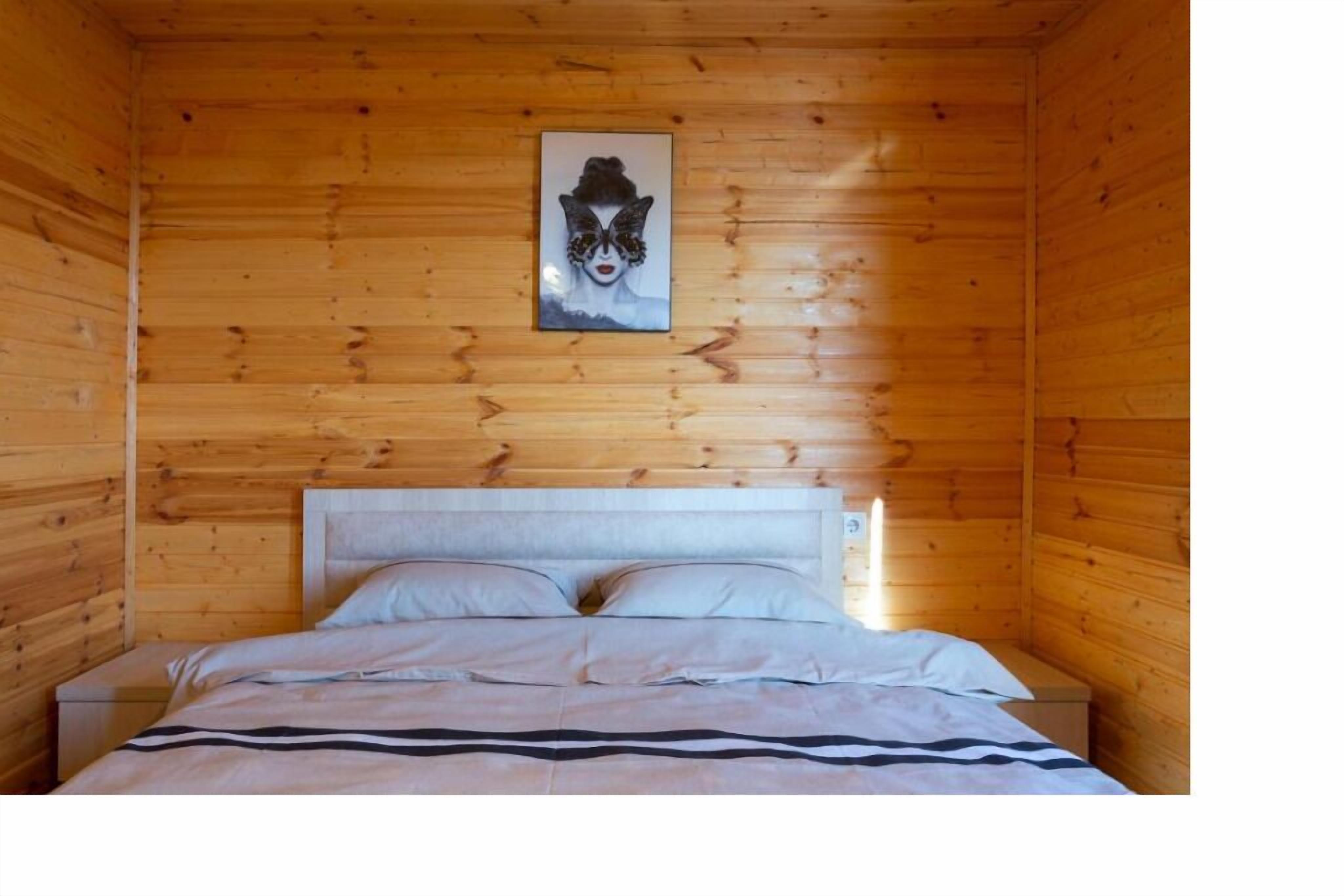 Comfort Double Room, Garden View | Free minibar, in-room safe, soundproofing, iron/ironing board