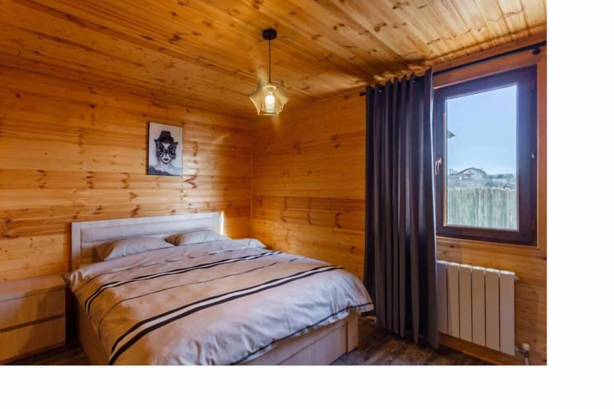 Free minibar, in-room safe, soundproofing, iron/ironing board