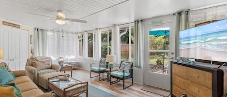 House, Multiple Beds (Mid-Century Beach House) | Living area