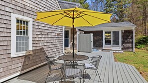 Outdoor dining - Spacious 4BR house in perfect Chatham with AC (Chatham)