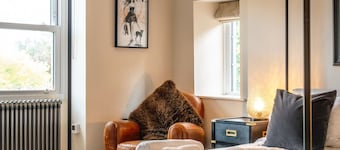 Old Bank Flat - Beautiful 2 bedroom apartment in the Bourton On The Water