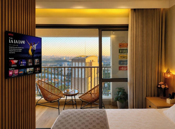 1 dormitorio, escritorio, tabla de planchar con plancha y wifi gratis