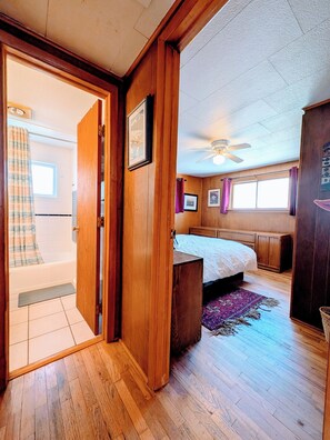 Room - Cozy / River Front / Charm (Salida)