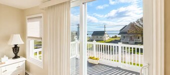 Backyard Retreat / 5 Min > Beach & Main St