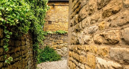 Old Bank Flat Beautiful Cotswold Apt