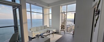 Waterfront condo in Burlington