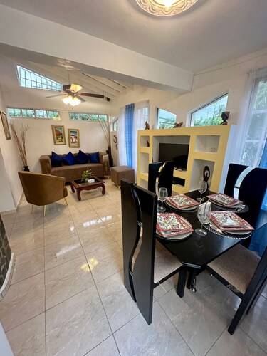  A spacious one bed room, Unwind and relax with us!