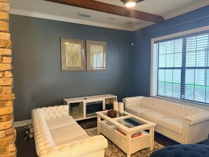 Living area - Spacious 7-bedroom estate in exclusive Reunion resort (Kissimmee)
