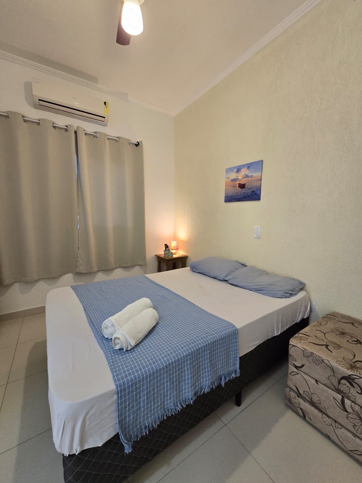 Comfort Suite, Air conditioning, Poolside