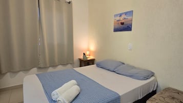 Comfort Suite, Air conditioning, Poolside