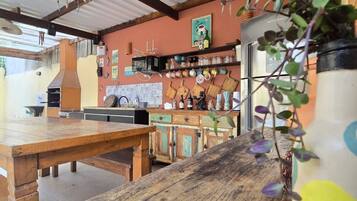 Svit Comfort - luftkonditionering - vid poolen | Restaurang utomhus