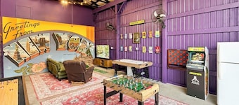2 Homes on Same Property, Sleeps 13, 5 Bedrooms, 3 Bathrooms, Game Room, A/C