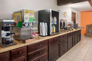 Free daily continental breakfast