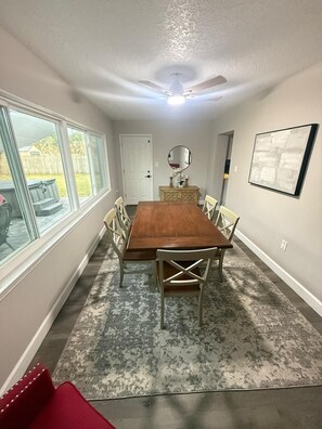 Dining - 3-bedroom modern house walk in distance to the beautiful Cocoa Beach (Cocoa Beach)