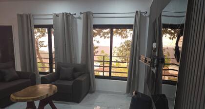 Cozy 2-bedroom house in tranquil Santa Lucia with AC