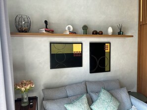 Smart TV, books - Novíssimo Studio Duplex no Ibirapuera.
Predio com piscina, academia e sauna (São Paulo)