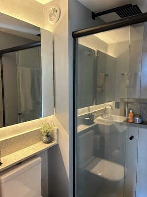 Hair dryer, towels, soap, shampoo - Novíssimo Studio Duplex no Ibirapuera.
Predio com piscina, academia e sauna (São Paulo)