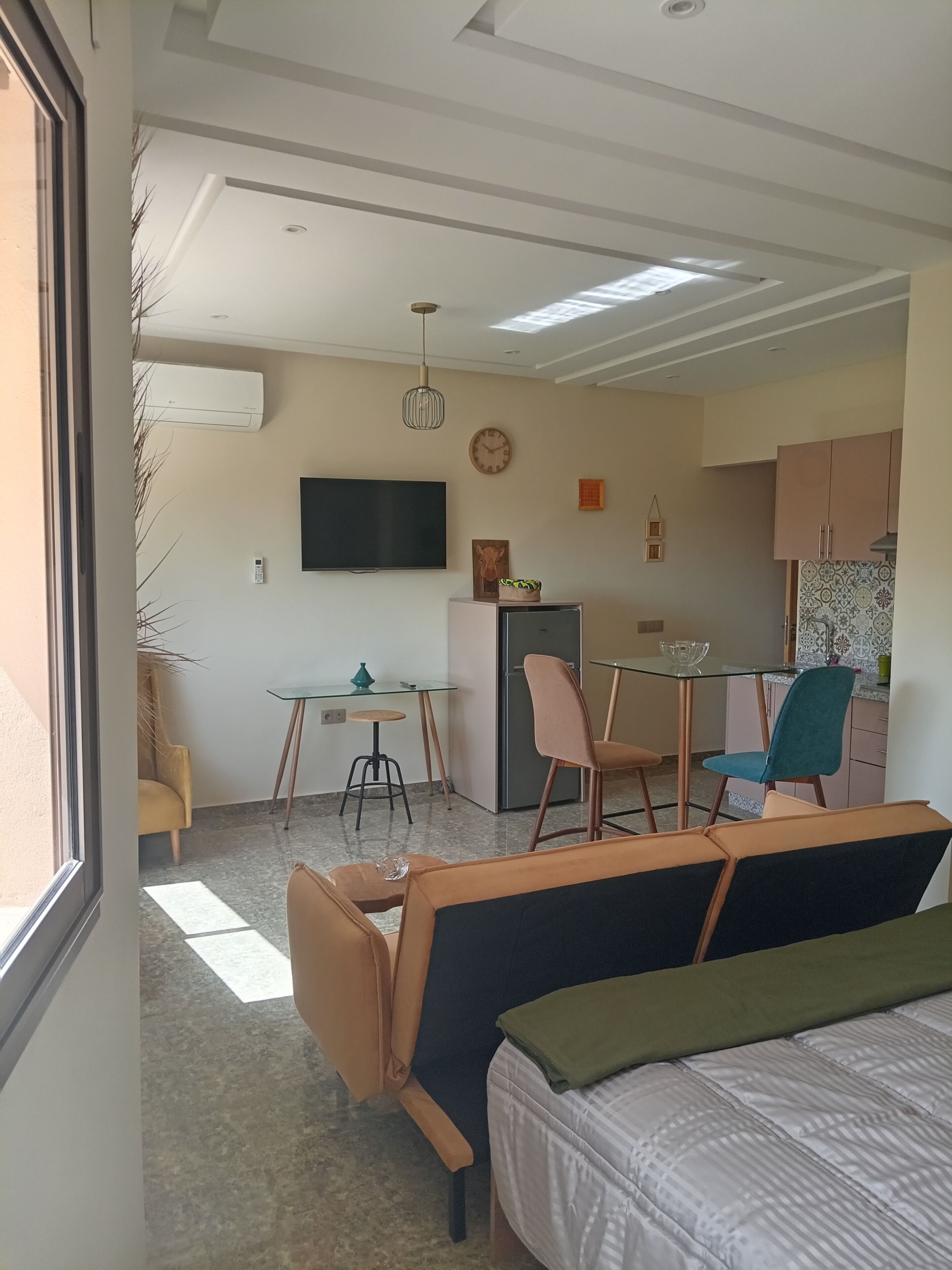 1 slaapkamer, een strijkplank/strijkijzer, wifi, beddengoed