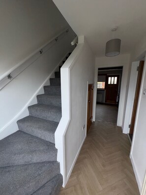Interior - Ayr 2-Bed House, Sleeps 4 with Garden & Parking (Ayr)