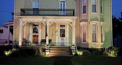 B&B, Book 1 or 2 of the bedrooms. Access to other areas available.