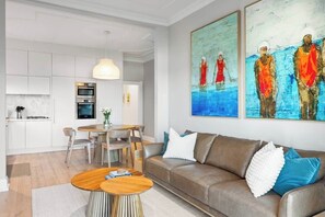 Fernseher, Kamin