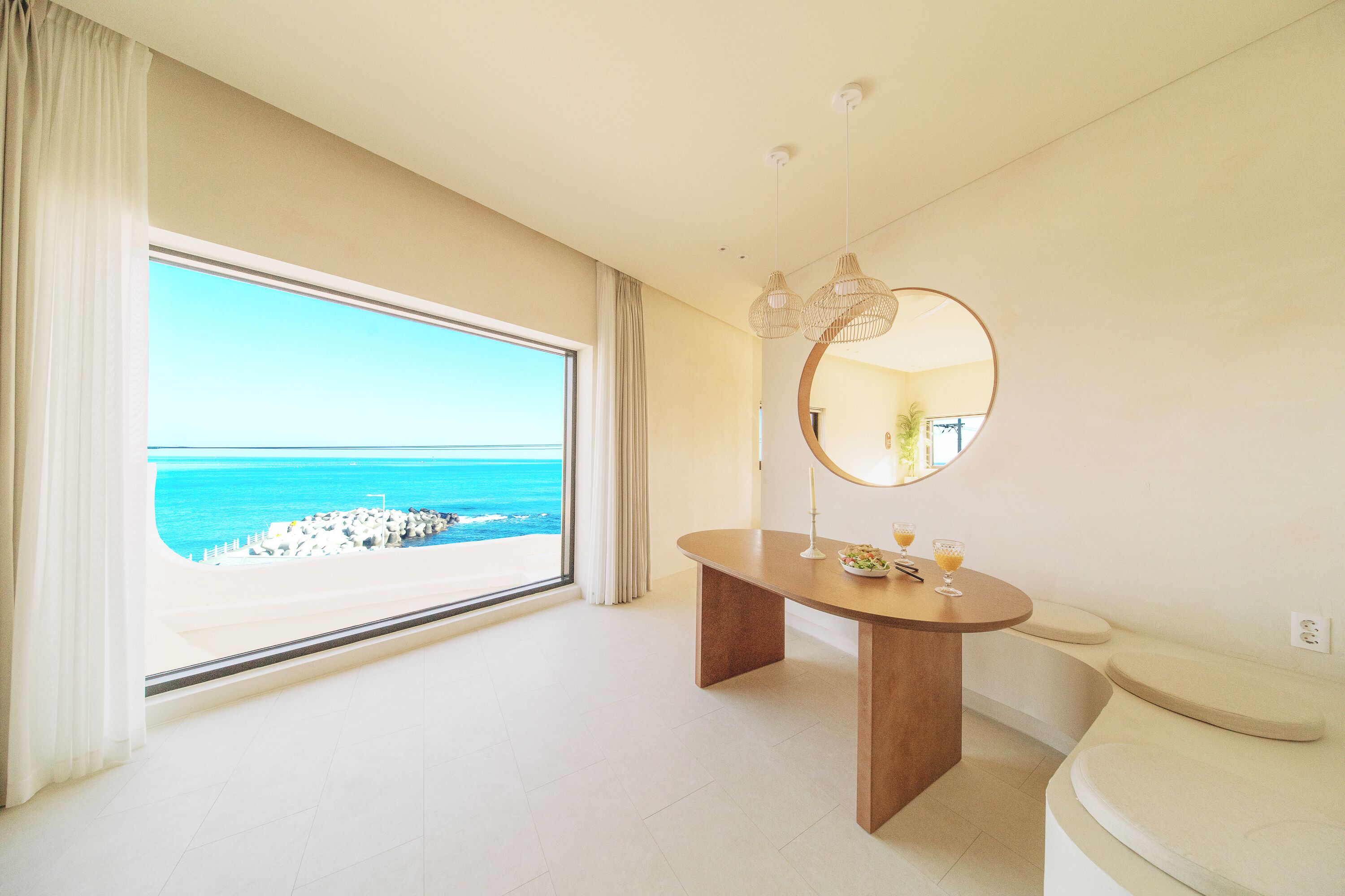 Family Suite, Ocean View | Laptop workspace, blackout drapes, free WiFi