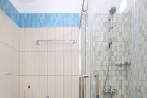 Bathroom - Sea View Seascape Apartment, Vlore, Albania (Vlore)