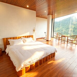 Quarto casal conforto, vista para a colina | Wi-Fi de cortesia
