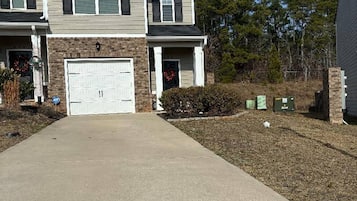 House, 3 Bedrooms, Patio | Exterior