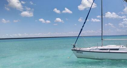 Sailboat for rent in Bacalar, Quintana Roo