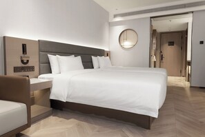 Kamar Twin Eksekutif | Meja kerja, tirai kedap cahaya, setrika/meja setrika, dan Wi-Fi gratis