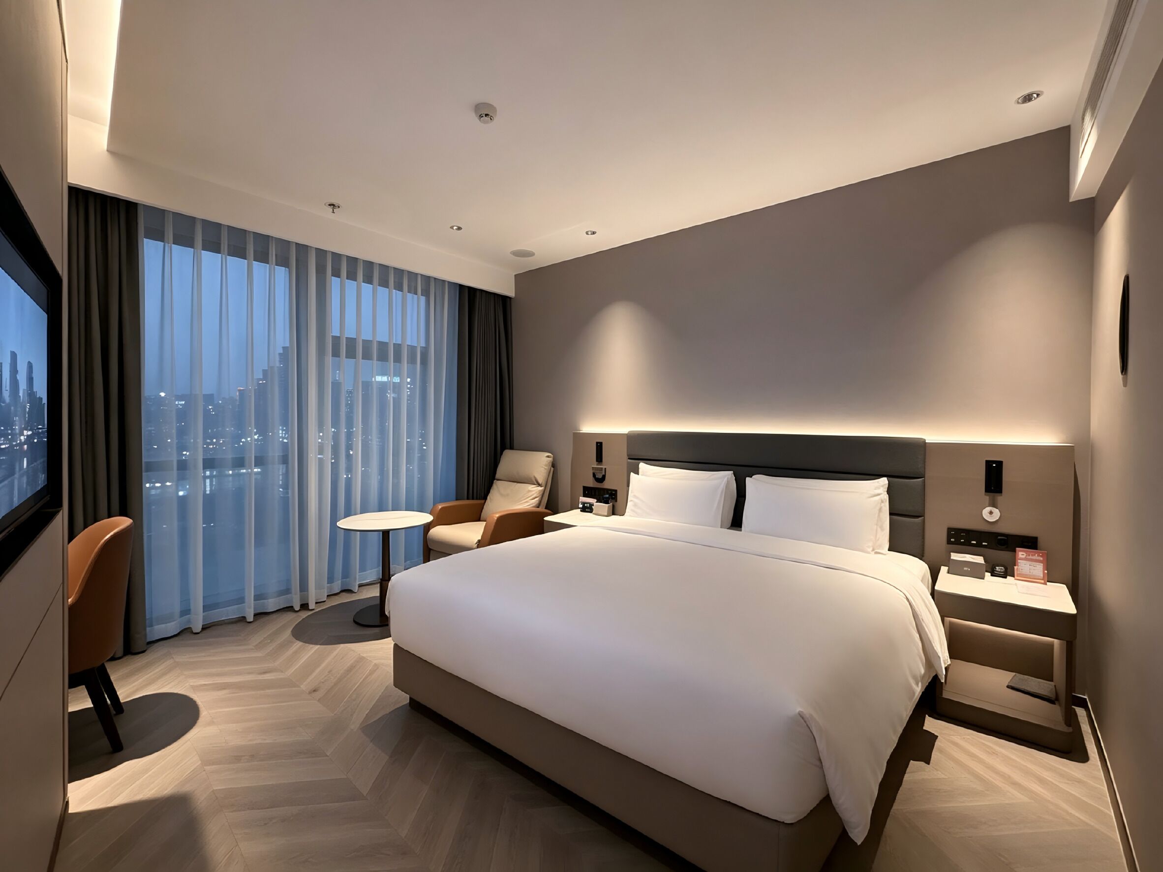 Luxury Double Room, City View | Desk, blackout curtains, iron/ironing board, free WiFi