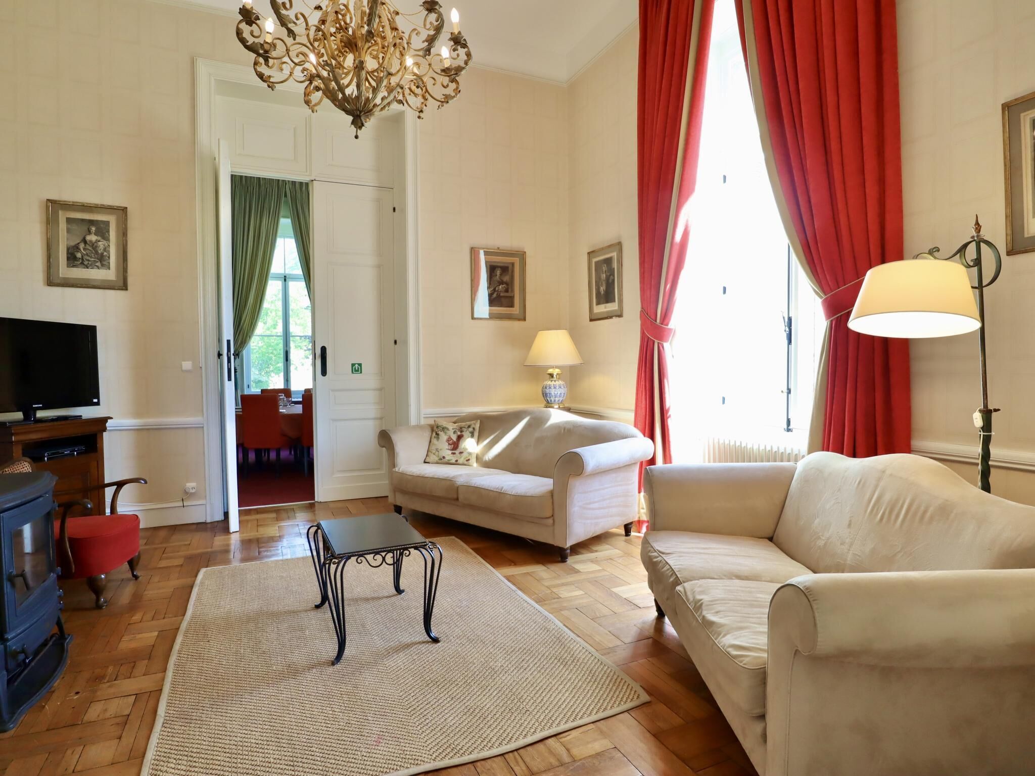 Superbe Château Avec Piscine Extérieure - Nassogne