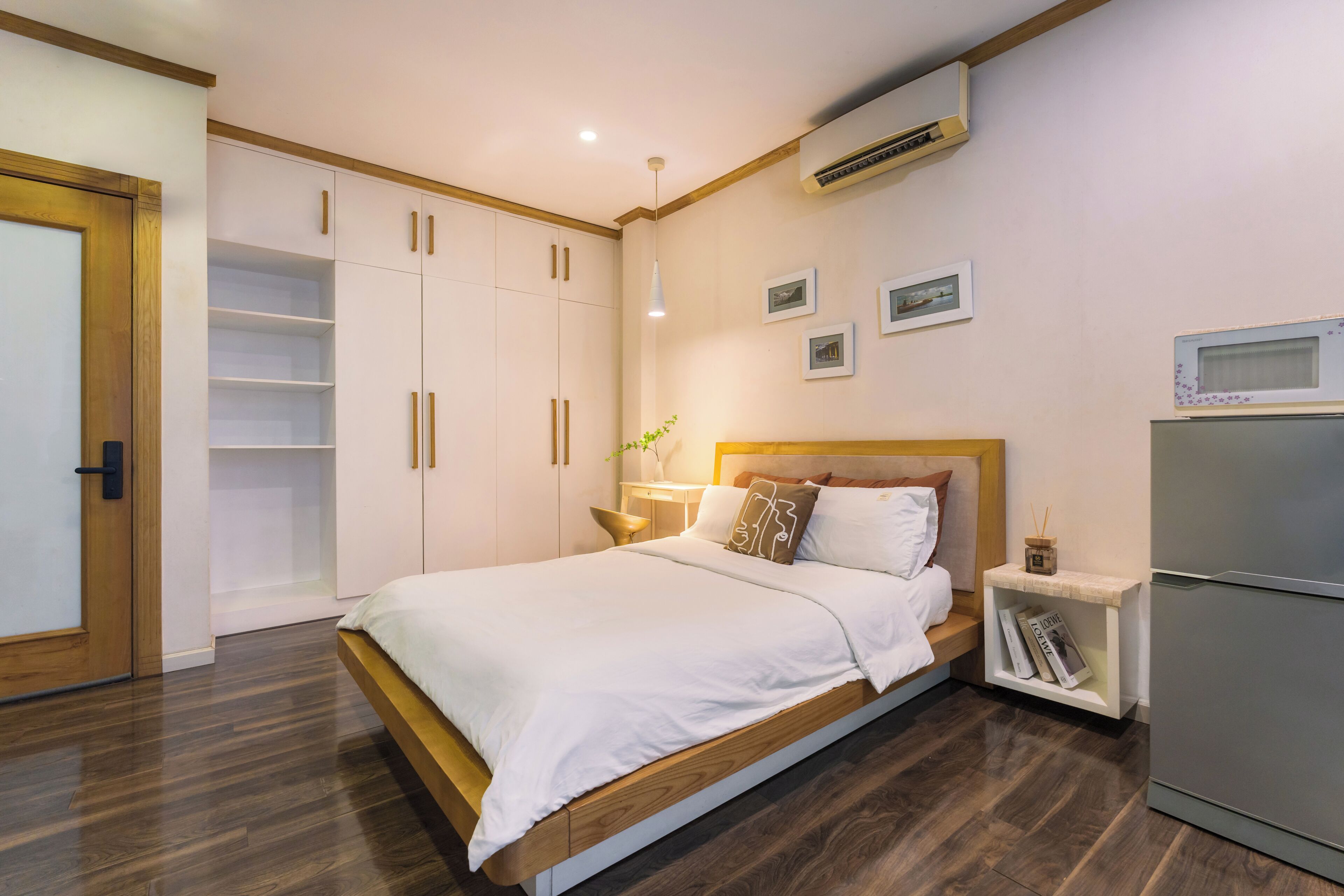 Estudio, 1 cama matrimonial, cocineta | Tabla de planchar con plancha y wifi gratis 