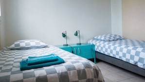 Iron/ironing board, WiFi - Villa with private pool and outdoor kitchen for 8 people (Saint-André)