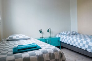 Room - Villa with private pool and outdoor kitchen for 8 people (Saint-André)
