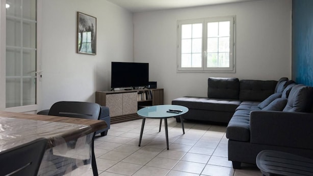 TV - Villa with private pool and outdoor kitchen for 8 people (Saint-André)
