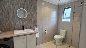 Apartment, 1 Schlafzimmer, barrierefrei, Raucher | Badezimmer