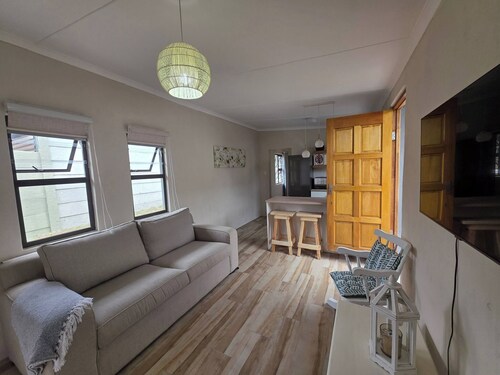 Tranquil 1-bedroom Apartment Near Gonubie Beach