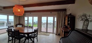 Dining room - Serene Coastal Retreat With Private Pool in Amatola (Great Kei)