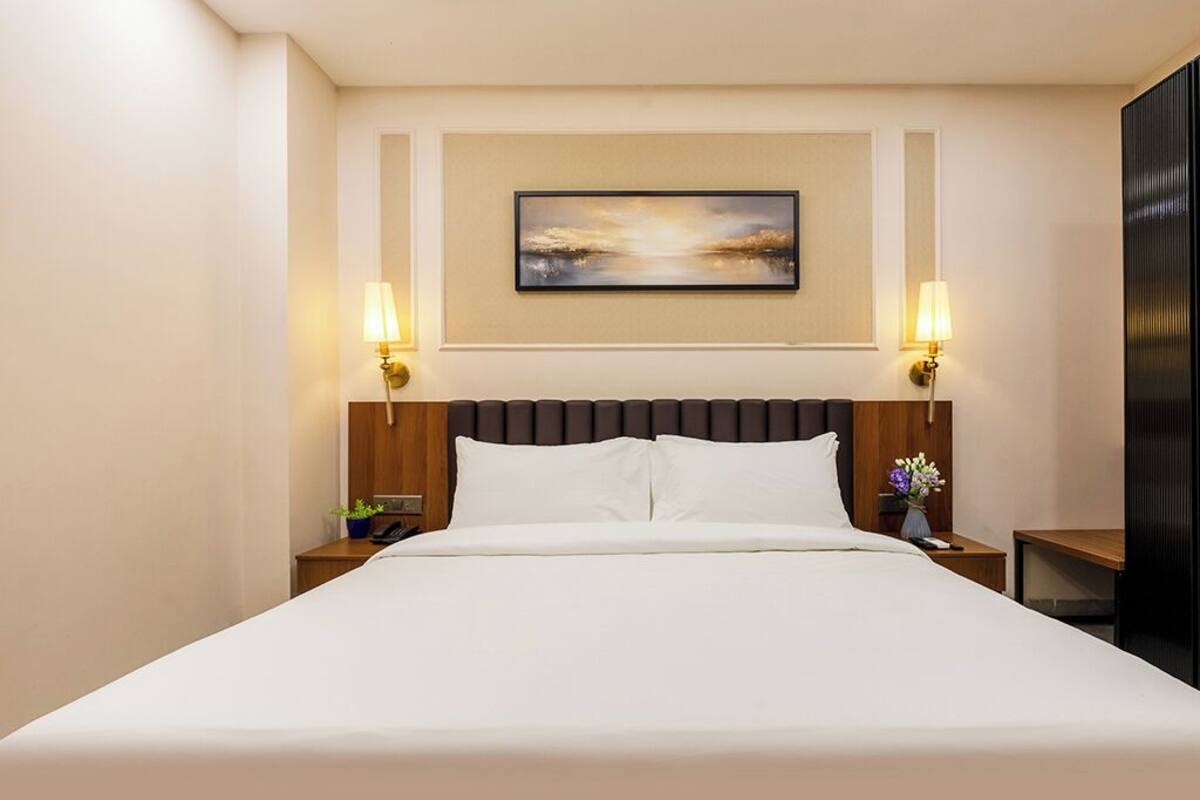 Standard Double Room, City View
