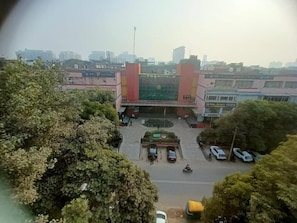 Exterior - Saltstayz Premier - Sector 28 Faridabad (Faridabad)